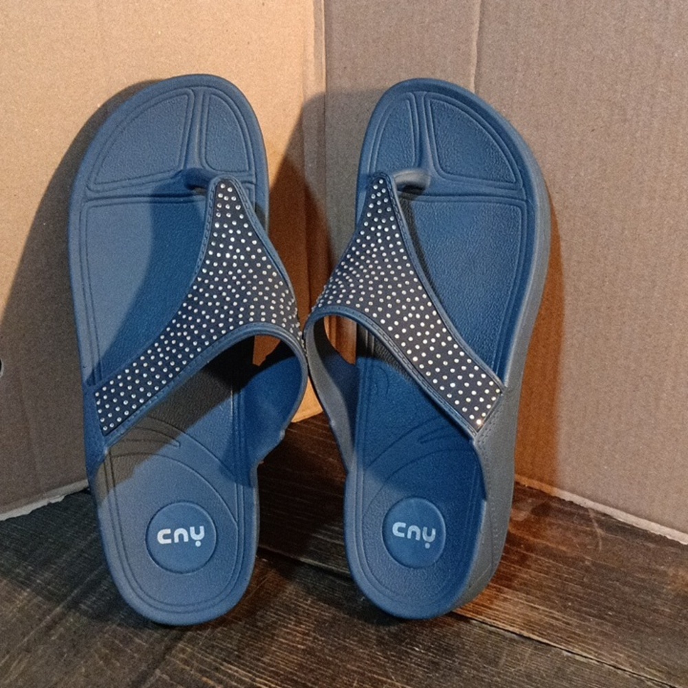 Shoes - Picture 2 of 4